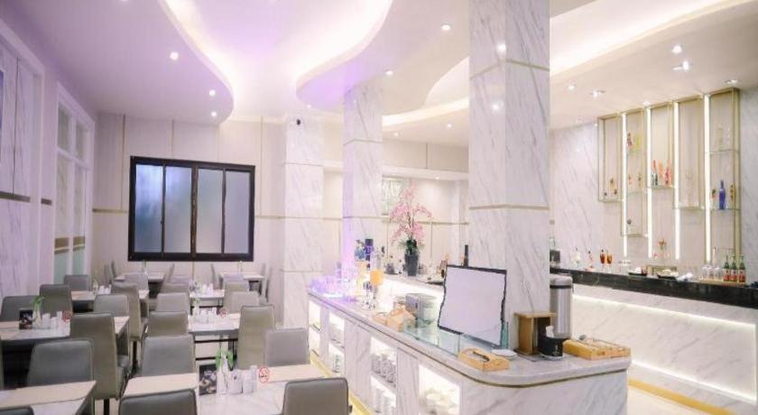 Grand Malioboro Yogyakarta Hotel Kültér fotó