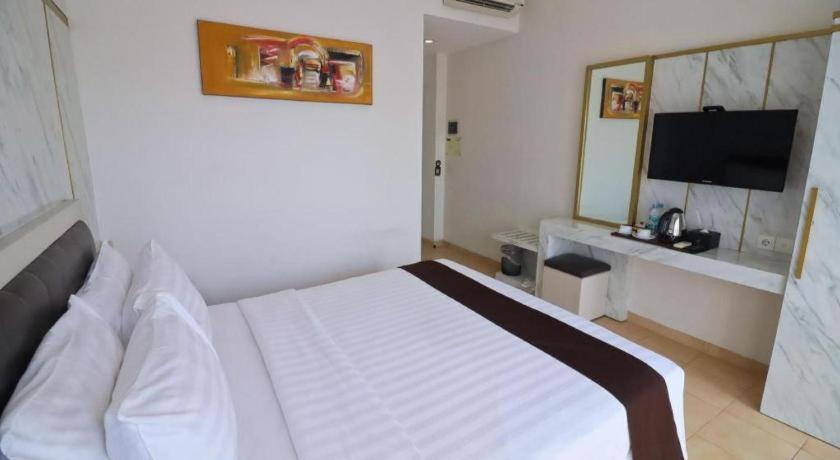 Grand Malioboro Yogyakarta Hotel Kültér fotó