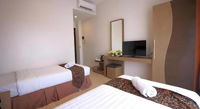 Grand Malioboro Yogyakarta Hotel Kültér fotó